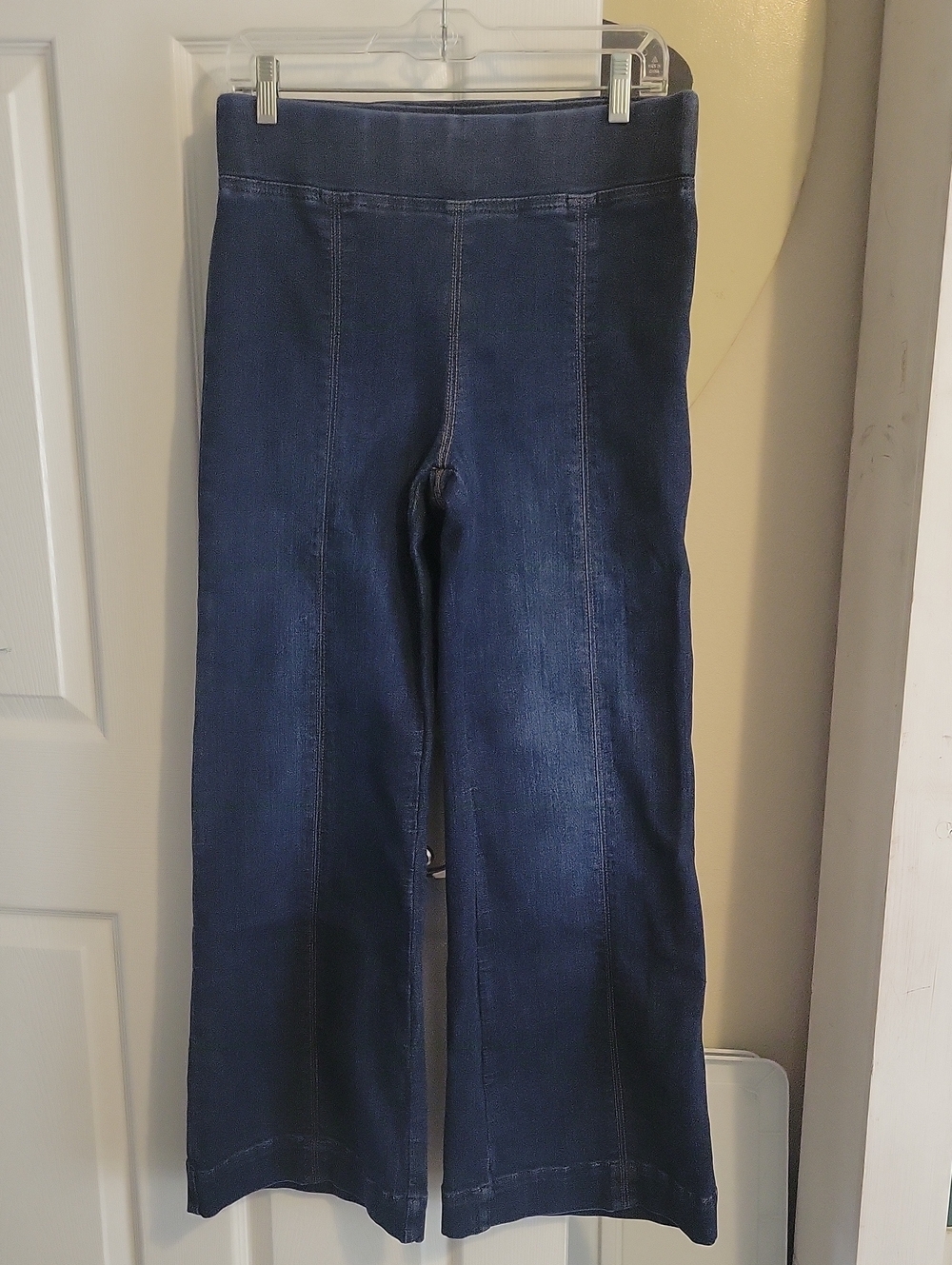 Talbots Travel Jeans M Pull On High Rise Pintuck Wide Leg Flare Denim Medium
